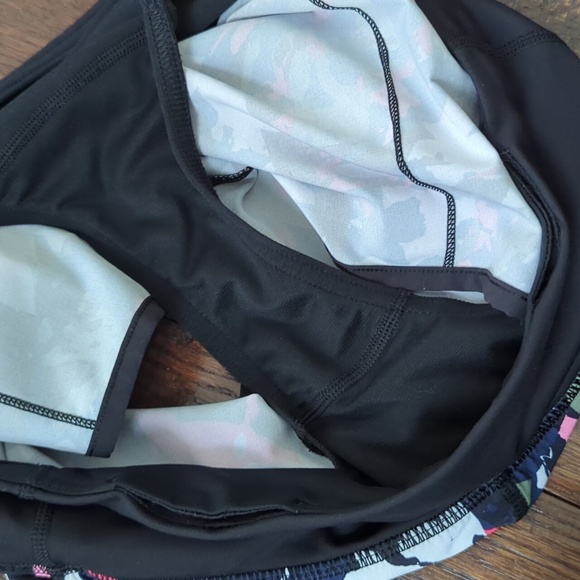 LULULEMON I Multi-Color Hotty Hot Pop Cut Boom Juice Lined Running Shorts, 8 - Picture 15 of 16